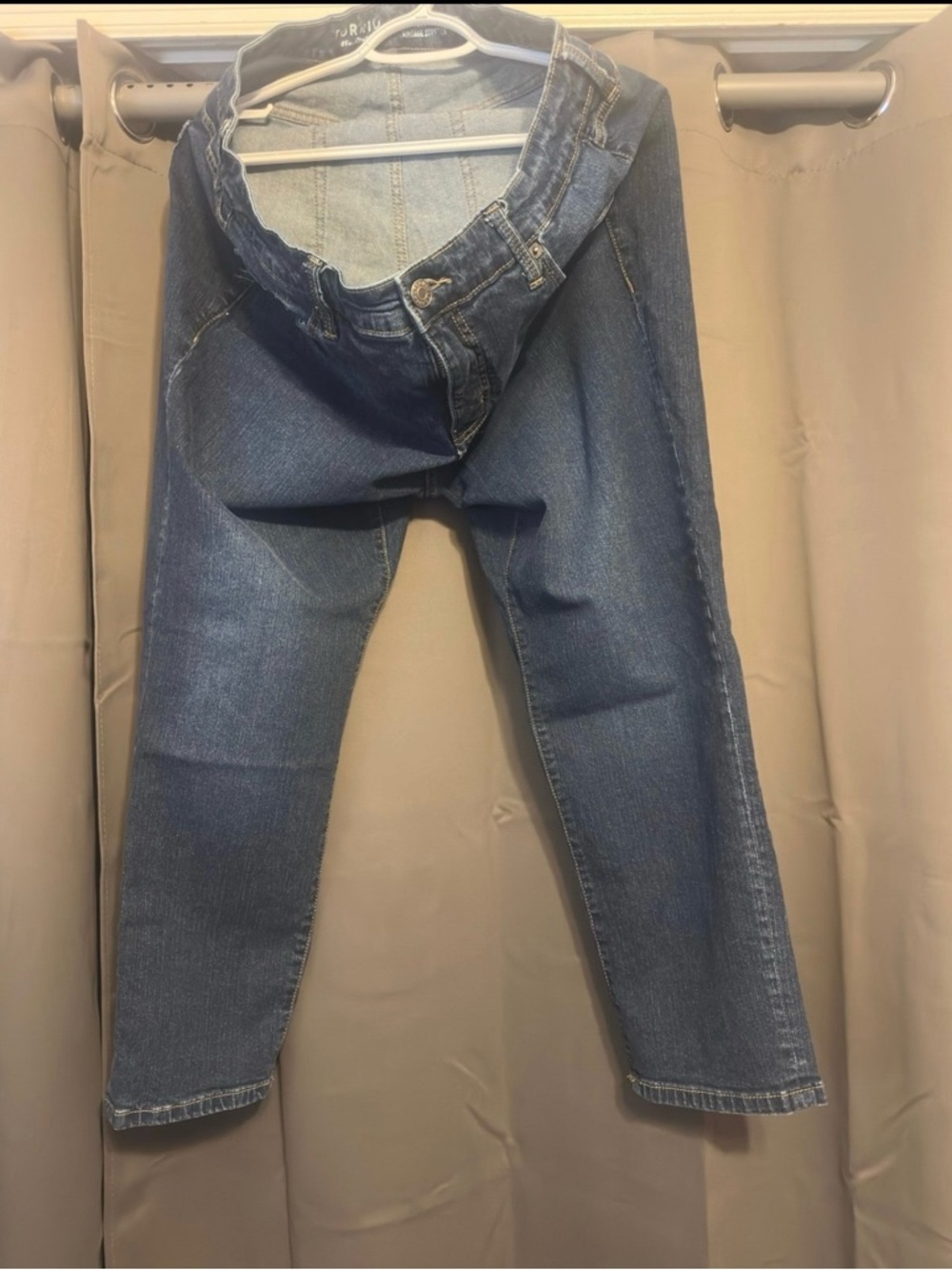 torrid Women's Boyfriend Jeans in Medium Blue Wash